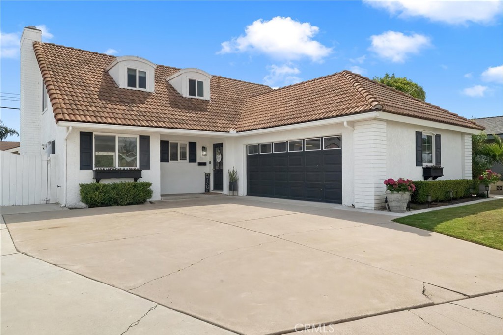5492 Carousel Circle Property Photo 1