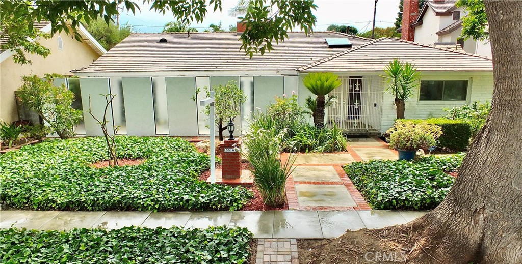 5510 E La Pasada Street E Property Photo 1