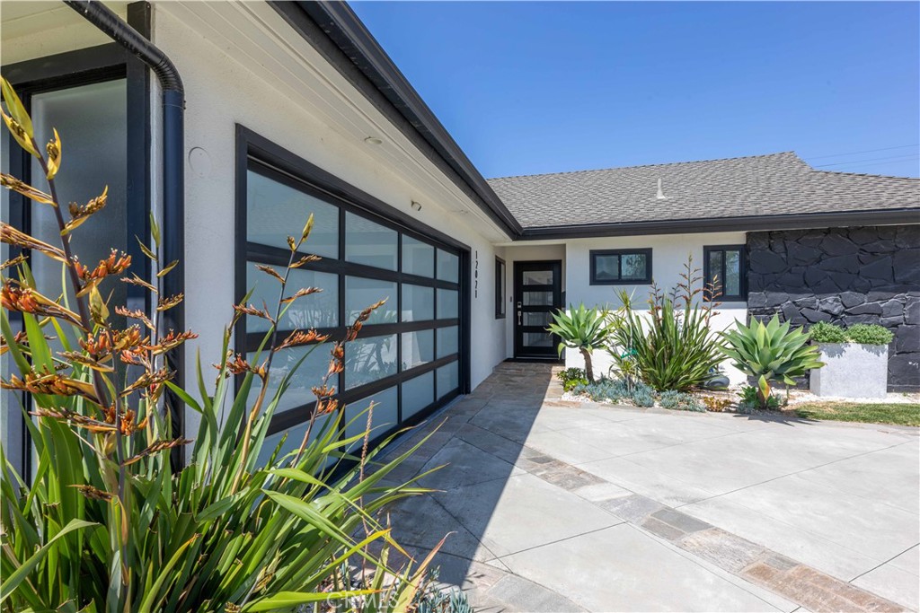12021 Reagan Street Property Photo 4