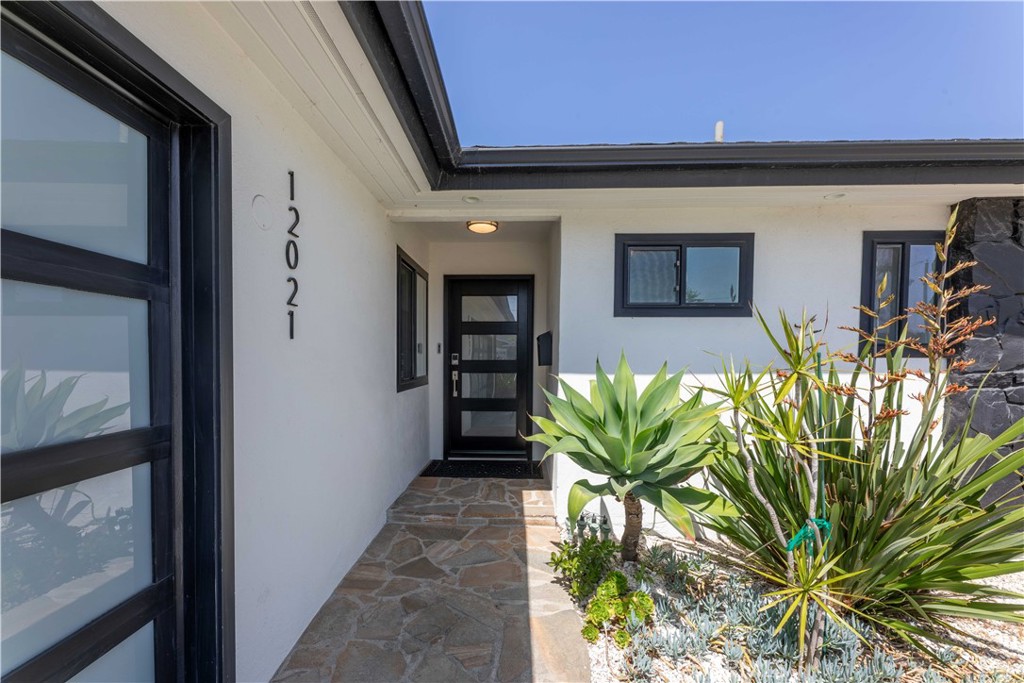 12021 Reagan Street Property Photo 5
