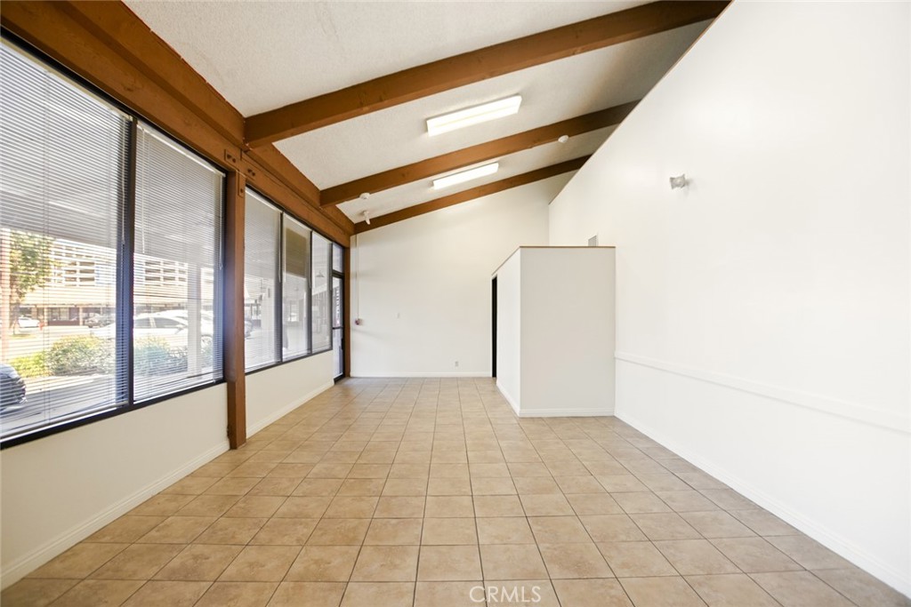 1111 Town And Country Road Property Photo 9