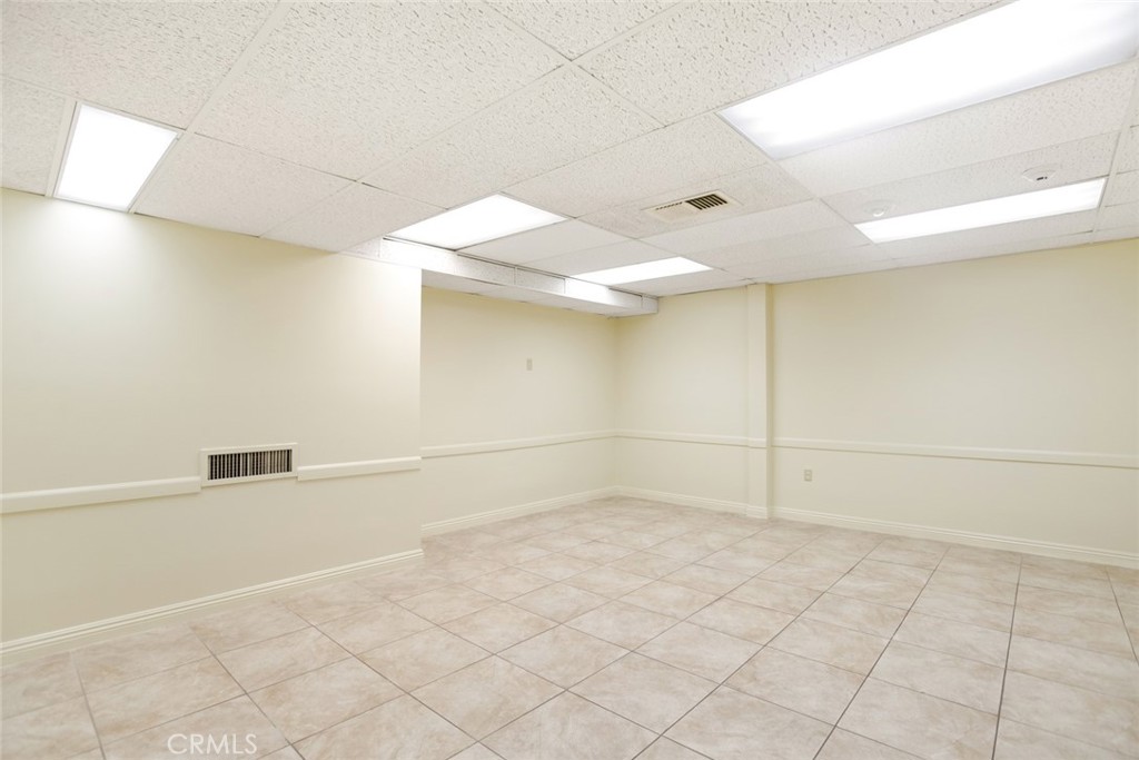 1111 Town And Country Road Property Photo 18