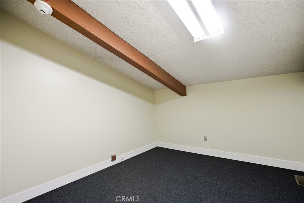 1111 Town And Country Road Property Photo 28