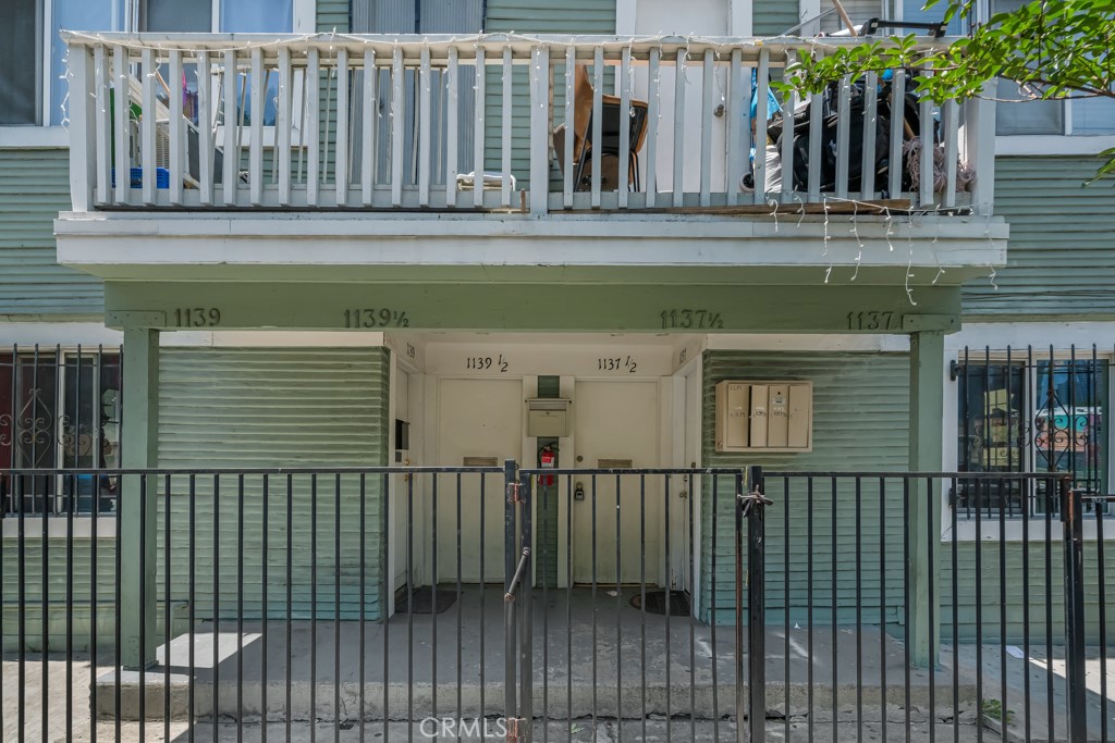 1137 S Union Avenue Property Photo 4