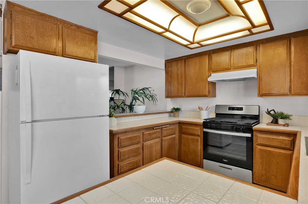 949 W Imperial Boulevard 14 C Property Photo 10