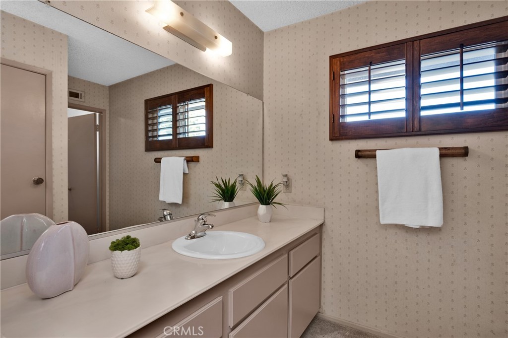 949 W Imperial Boulevard 14 C Property Photo 23