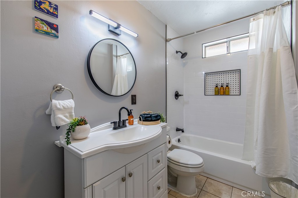 410 Oriole Drive Property Photo 8