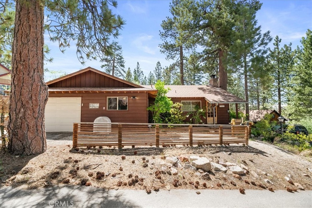 39989 Hillcrest Drive Property Photo 3