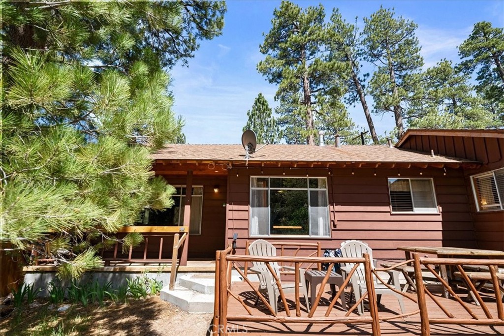39989 Hillcrest Drive Property Photo 13
