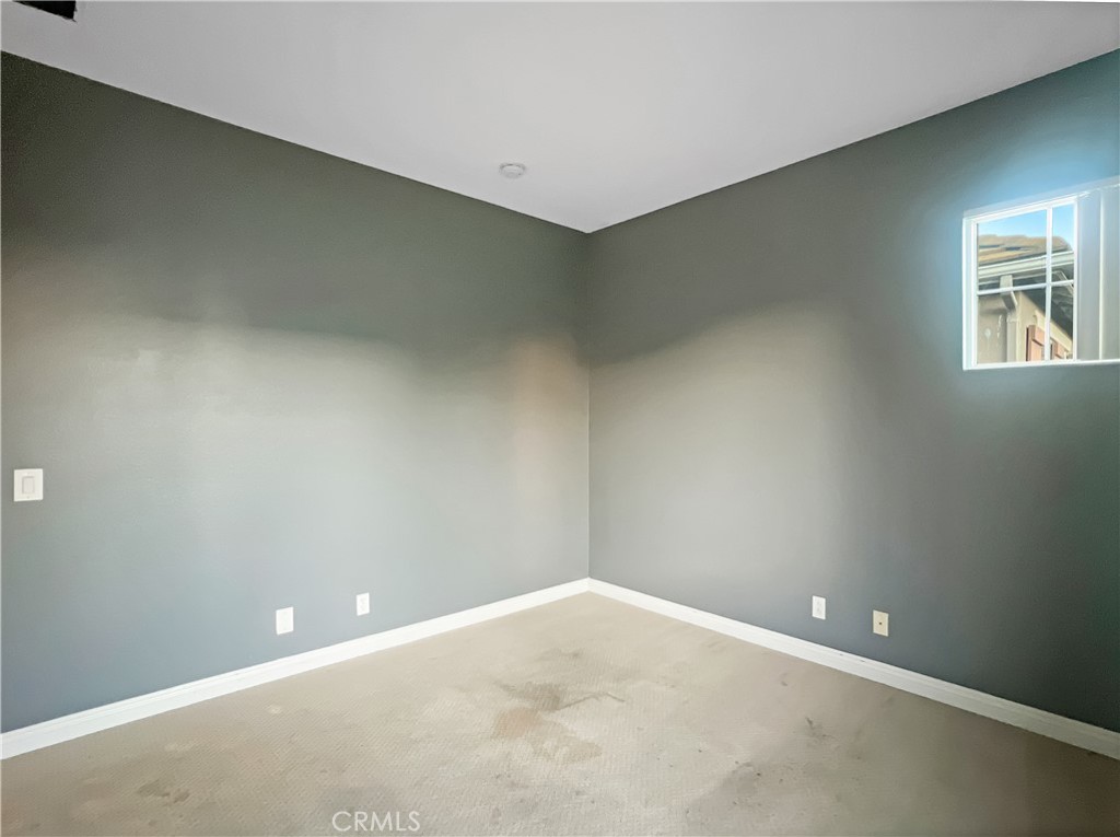 8062 Holland Park Street Property Photo 24