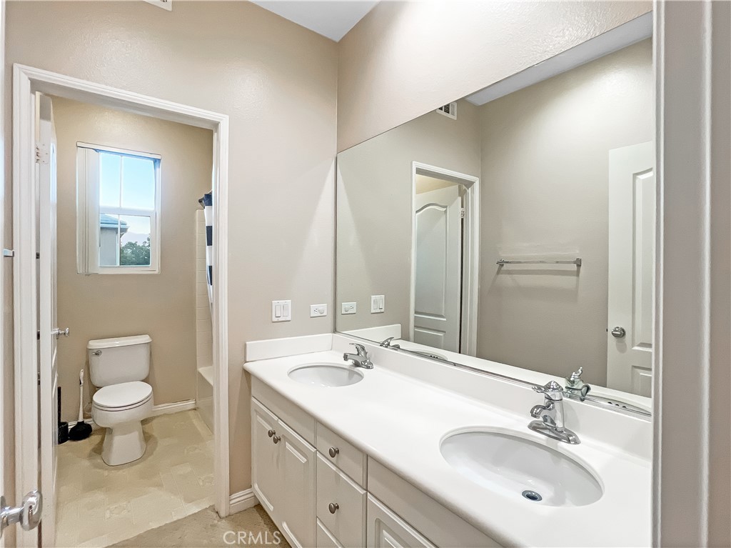 8062 Holland Park Street Property Photo 29