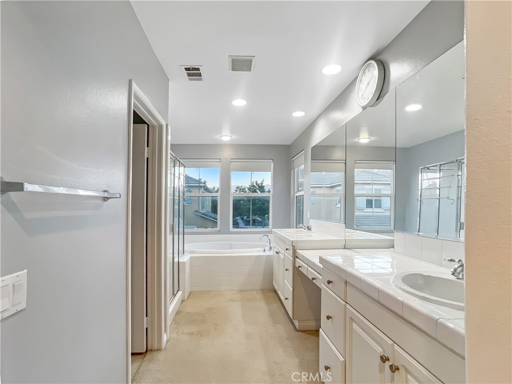 8062 Holland Park Street Property Photo 34