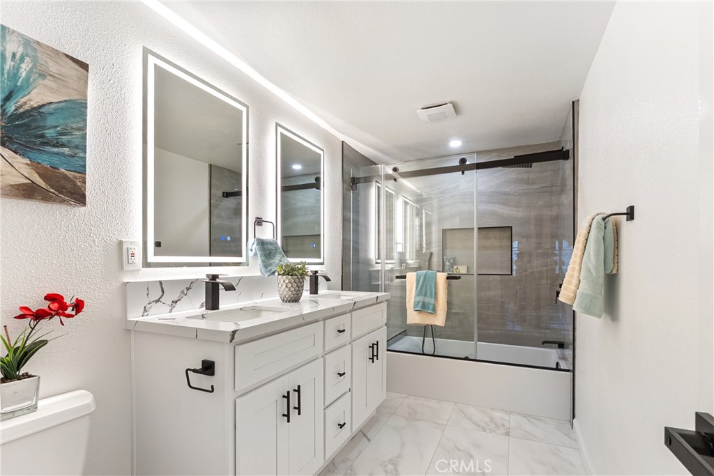 17592 Rainier Drive Property Photo 12
