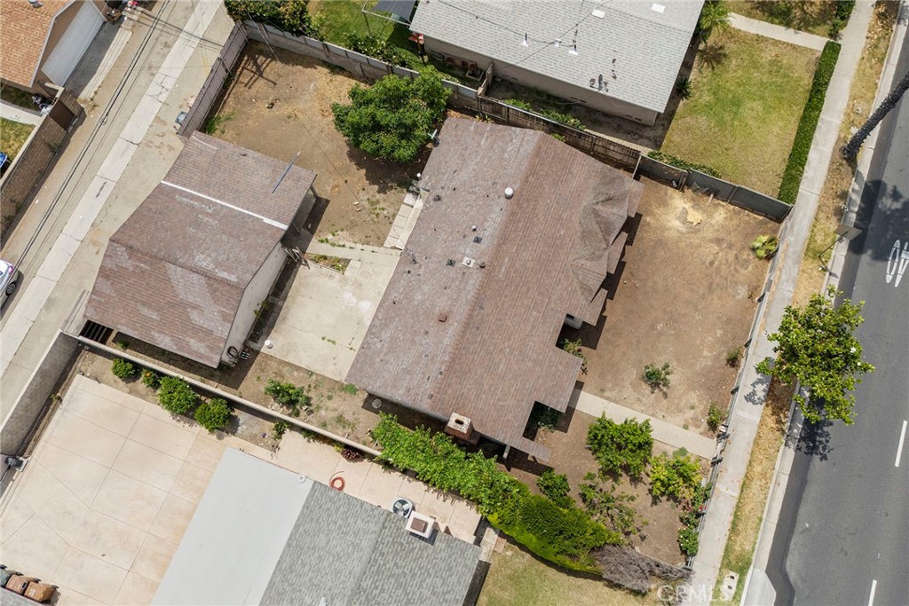 1208 E Commonwealth Avenue Property Photo 1