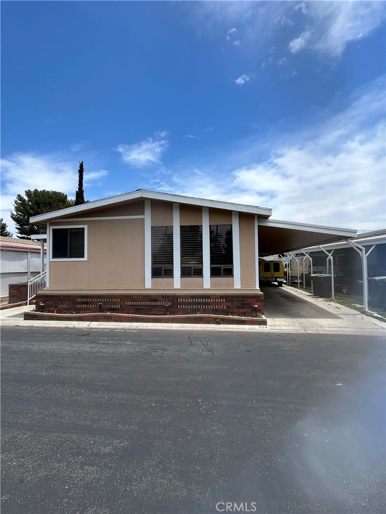 1919 W Coronet Avenue W 208 Property Photo 1