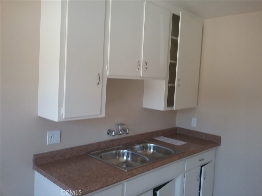 44931 Trevor Avenue Property Photo 5
