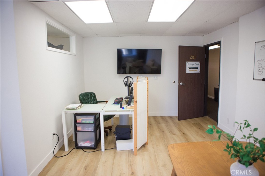 890 Baker St 201 Property Photo 4