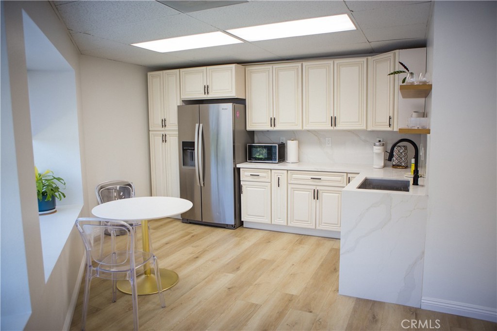 890 Baker St 202 Property Photo 12
