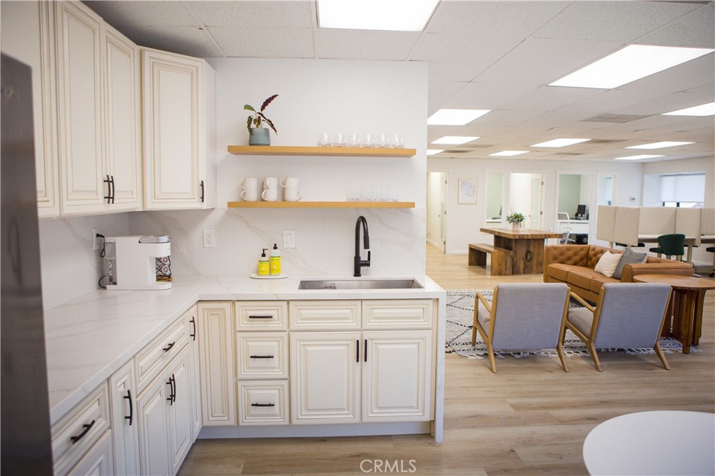 890 Baker St 202 Property Photo 15