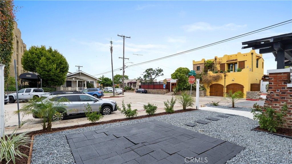 4095 Albatross Street Property Photo 5