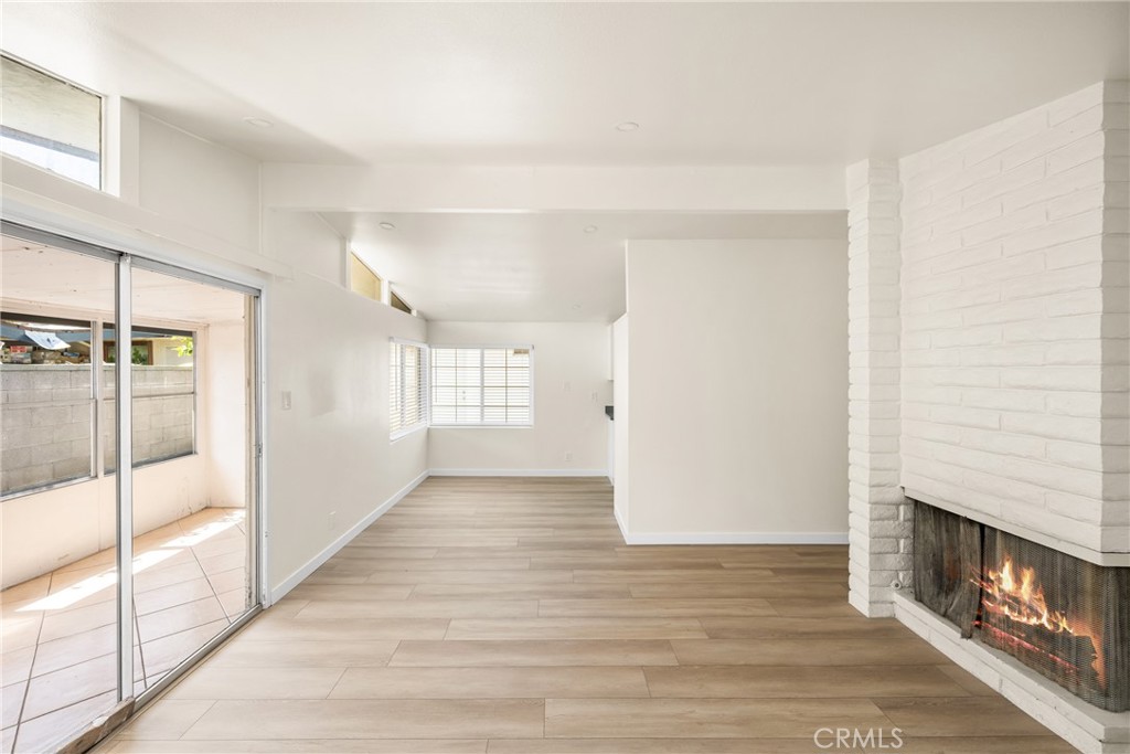 1419 W Dogwood Avenue Property Photo 6