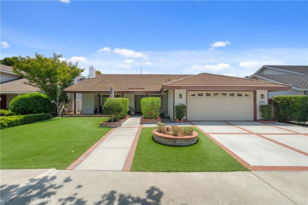 3812 Denwood Avenue Property Photo 1