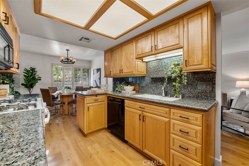 922 N Redding Way E Property Photo 10