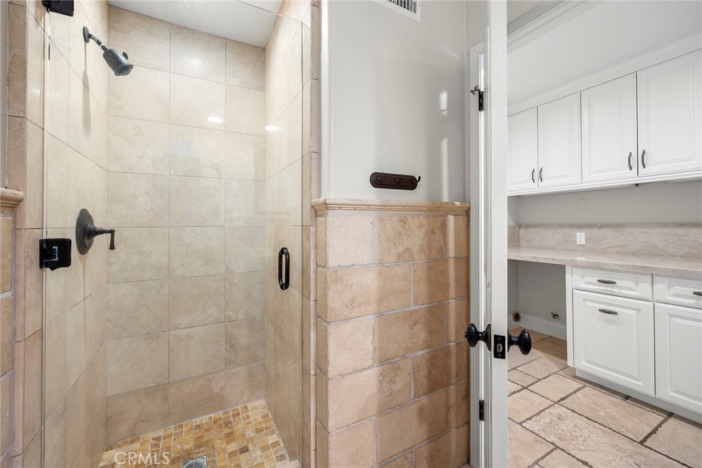 21105 Spring Oak Property Photo 9