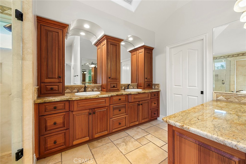 21105 Spring Oak Property Photo 13