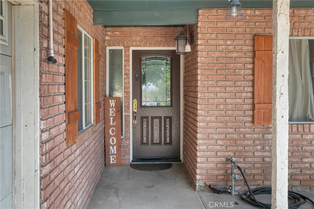 18280 Santa Fe Avenue Property Photo 3