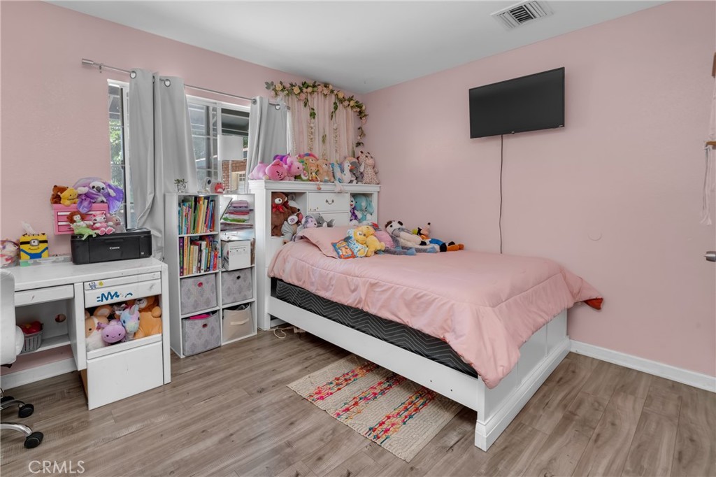 18280 Santa Fe Avenue Property Photo 15