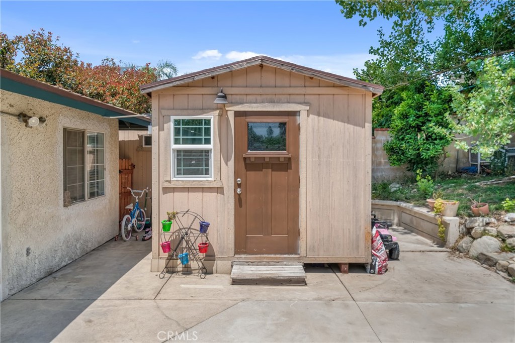 18280 Santa Fe Avenue Property Photo 28