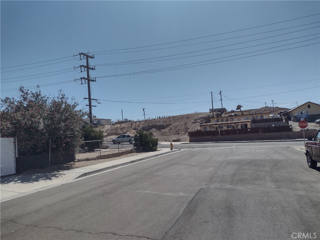 508 E White Street Property Photo 2