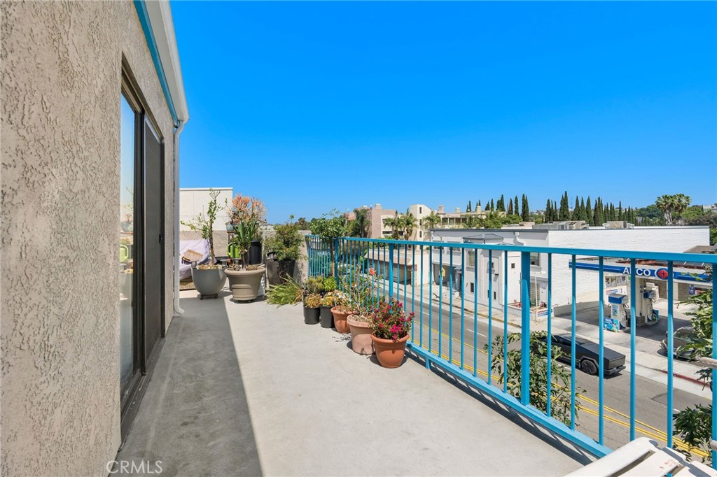 1225 Bennett Avenue Property Photo 10