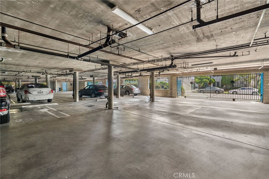 1225 Bennett Avenue Property Photo 11