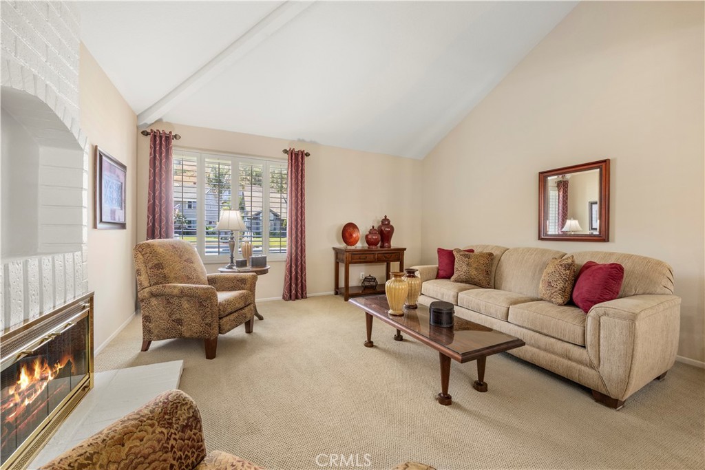 1084 S Burlwood Drive Property Photo 11