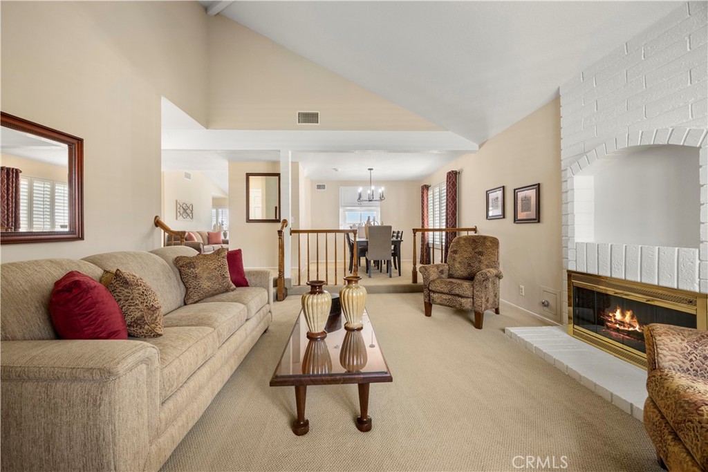 1084 S Burlwood Drive Property Photo 12