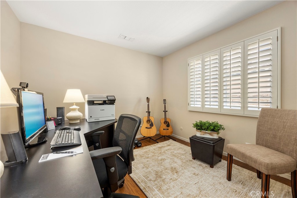 1084 S Burlwood Drive Property Photo 30
