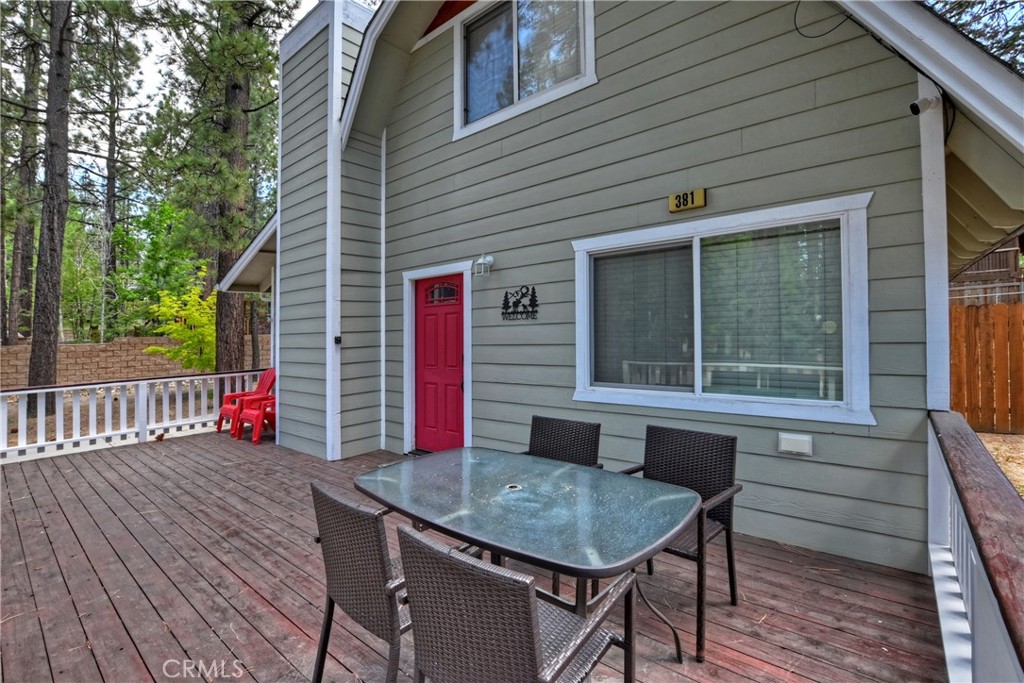 381 Santa Clara Boulevard Property Photo 5