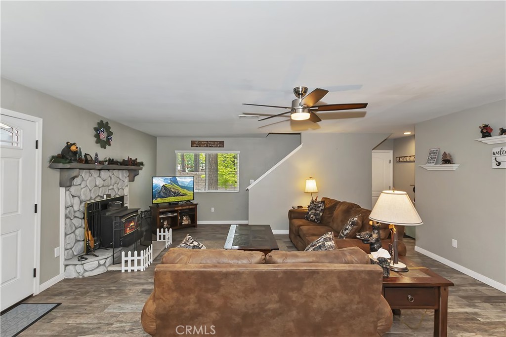 381 Santa Clara Boulevard Property Photo 8