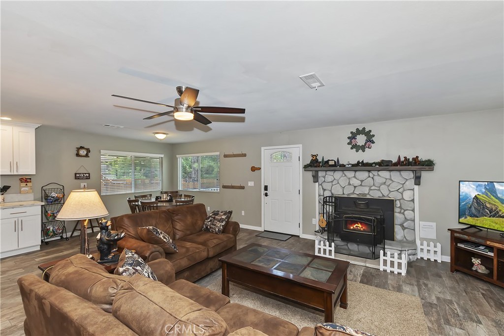 381 Santa Clara Boulevard Property Photo 10