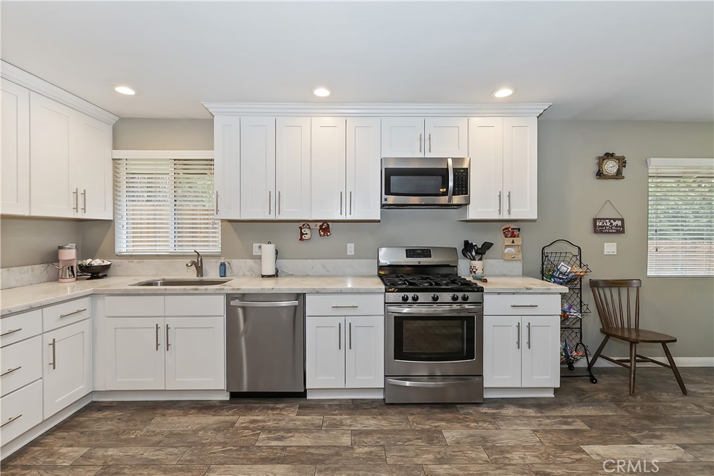 381 Santa Clara Boulevard Property Photo 17