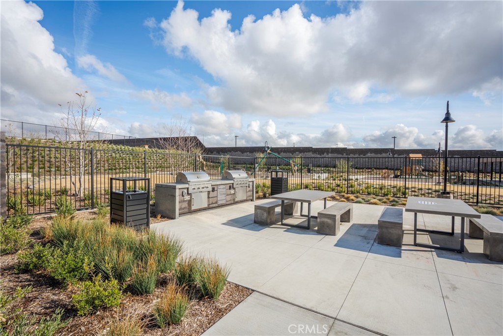 15820 Caterpillar Drive Property Photo 17