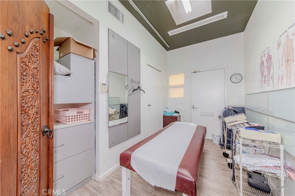 8111 Commonwealth Avenue Property Photo 23