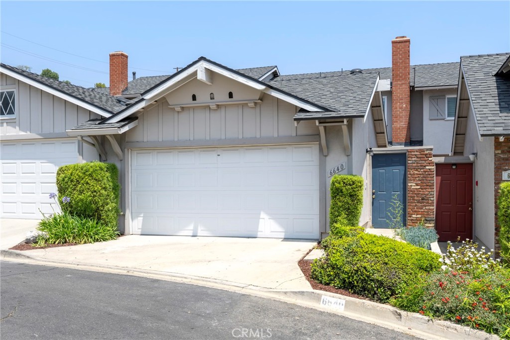 6640 Bridle Circle Property Photo 1