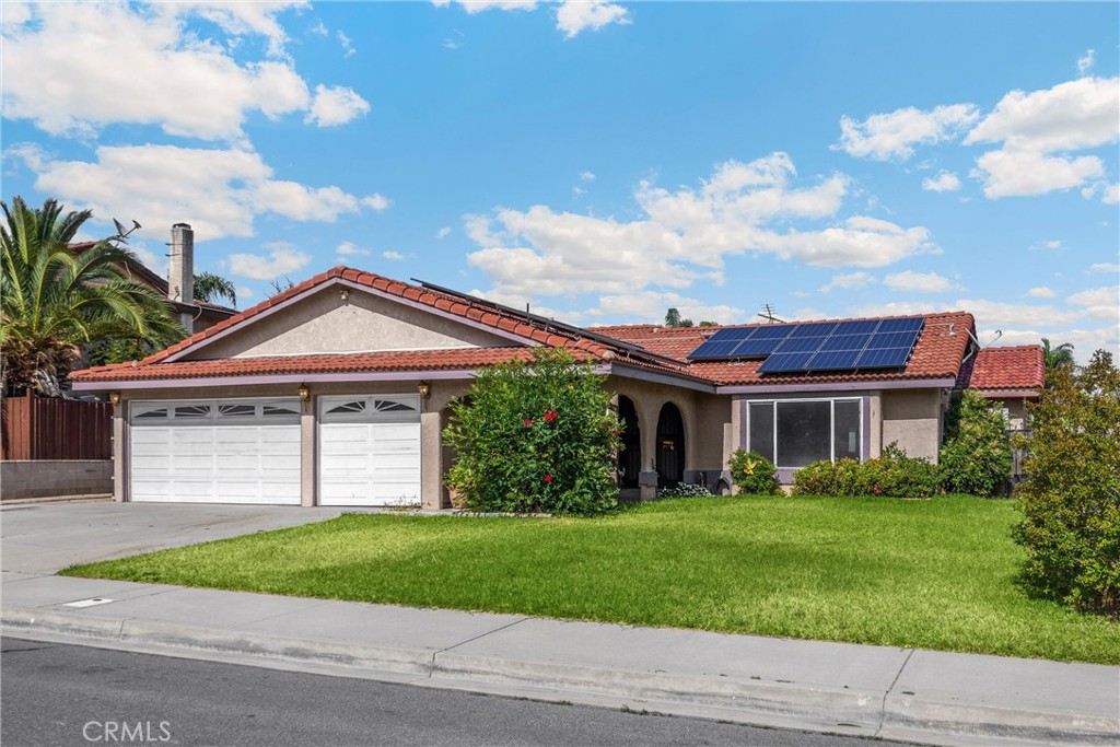 861 S Arrowhead Avenue Property Photo 1