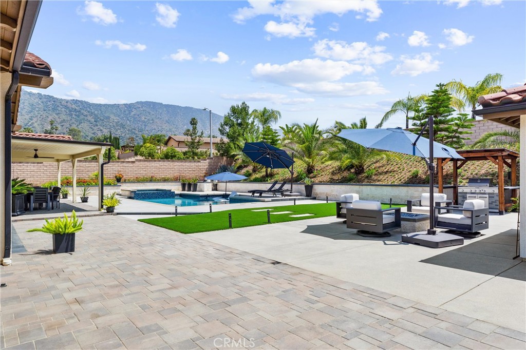 288 Shorey Drive Property Photo 2