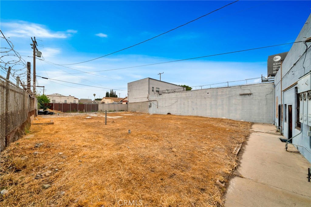 8915 S Vermont Avenue Property Photo 6