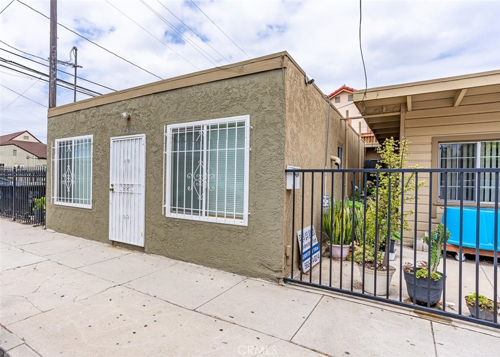 13809 Funston Avenue Property Photo 5