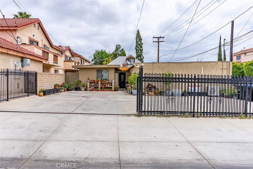 13809 Funston Avenue Property Photo 7